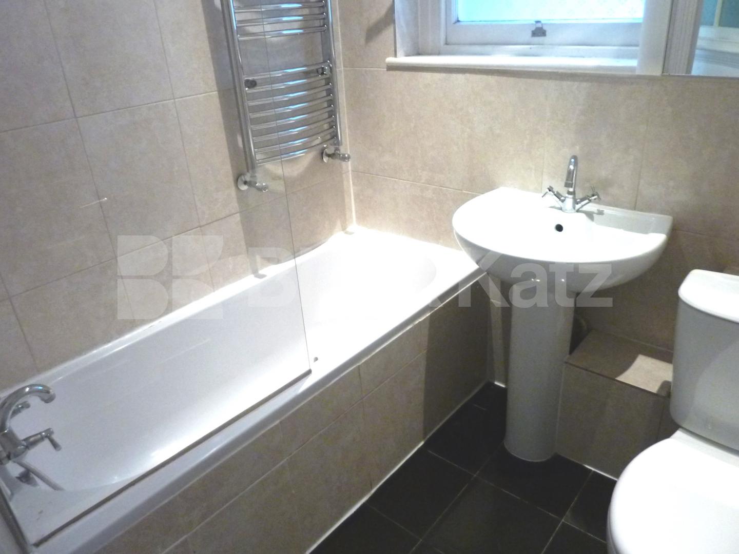 			NEW INSTRUCTION!, 3 Bedroom, 1 bath, 1 reception Flat			 Delaware Mansions Delaware Road, MAIDA VALE